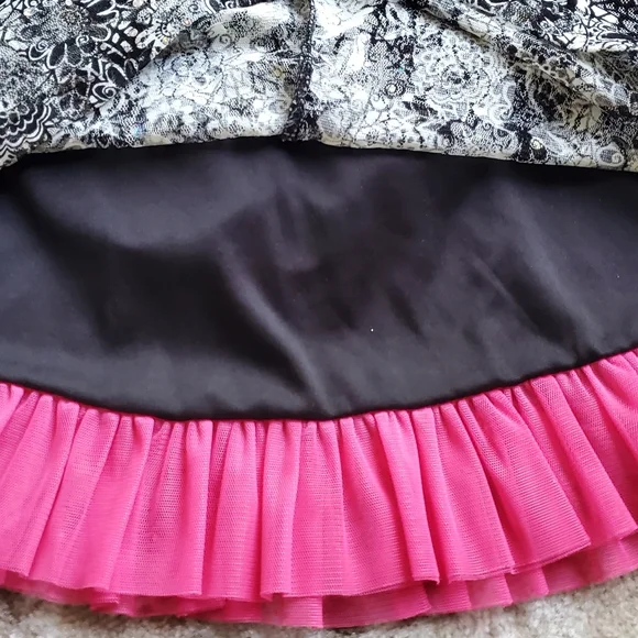 Dress - Picture 6 of 8